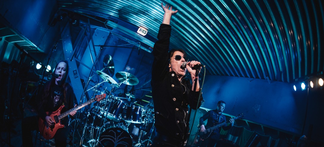 Live Fotos von MUSIC SCHOOL BAUM Inhaberin und Musiklehrerin Ines Baum's Band Temple of Mercy - The Sisters of Mercy Tribute